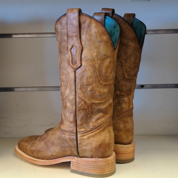 New Women's Corral A4143 - Picture 4 of 8